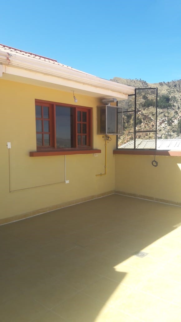 Departamento en VentaVILLA FATIMA, CALLE VIRGEN DEL CARMEN Nº 1425, EDIFICIO “GUTIERREZ BLANCO”, PISO 6. UNA CUADRA ARRIBA DEL EX SURTIDOR, FRENTE A FÁBRICA AMETEX. Foto 3