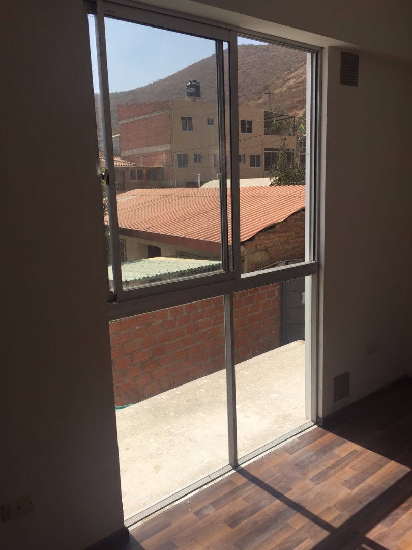 Departamento en Centro en Cochabamba 1 dormitorios 1 baños  Foto 3