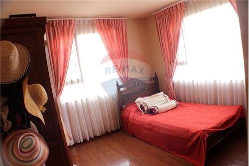 Casa en Sarco en Cochabamba 10 dormitorios 2 baños 1 parqueos Foto 11