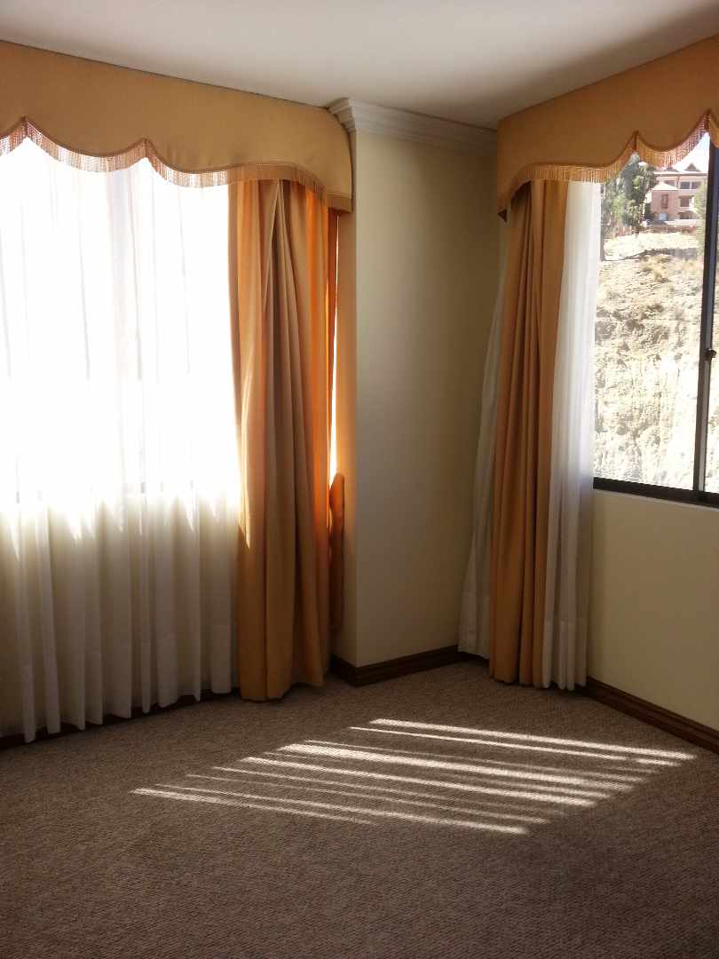 Departamento en AlquilerAchumani Calle 32 Edificio Los Geranios Foto 3