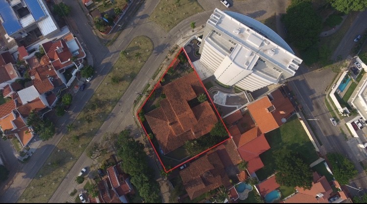 Terreno Barrio Urbari sobre Av. Principales  Foto 2