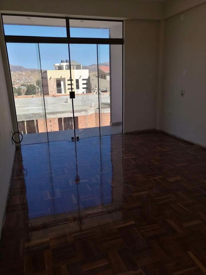 Casa Surtidor Okariquna Av. 6 de agosto Foto 4