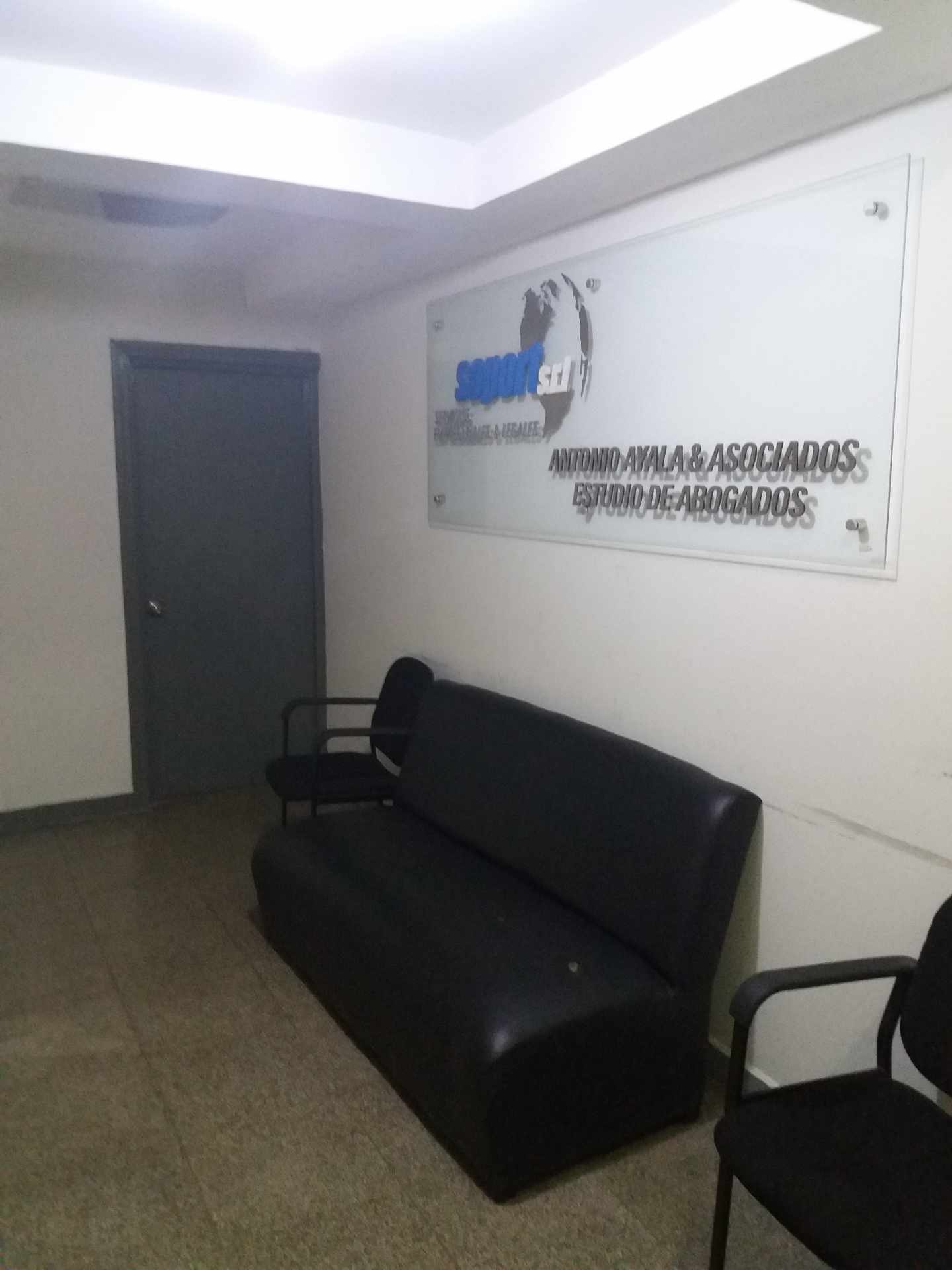 Oficina Ave. Monseñor Rivero #359 Edif. Milenio Foto 16