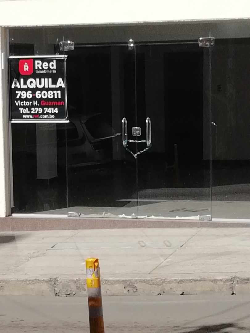 Local comercial en San Pedro en La Paz  2 baños  Foto 2