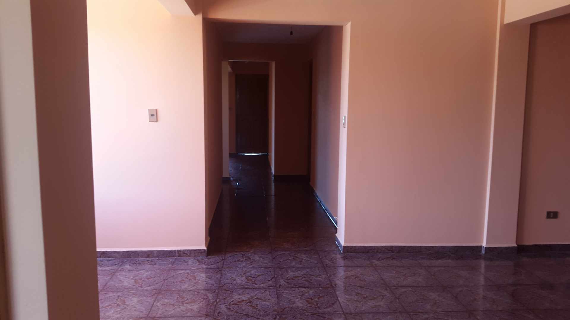 Departamento en La Chimba en Cochabamba 4 dormitorios 2 baños 1 parqueos Foto 7
