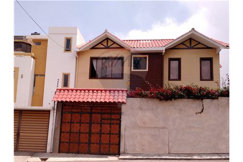 Casa en Aranjuez en Cochabamba 9 dormitorios 3 baños  Foto 1
