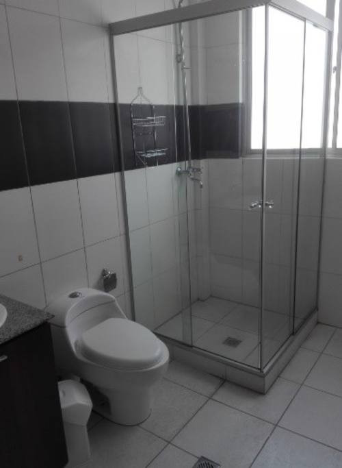 Departamento Calle 16 de Obrajes, Edif. Centro de Negocios Obrajes #220 (Frente al mercado 16 de Obrajes. Foto 5