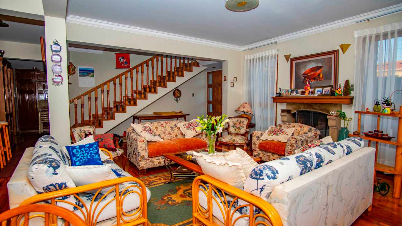 Casa en Temporal en Cochabamba 3 dormitorios 4 baños 3 parqueos Foto 17