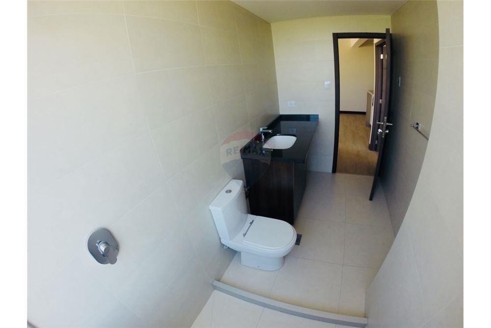Departamento en Aranjuez en Cochabamba 2 dormitorios 1 baños  Foto 10