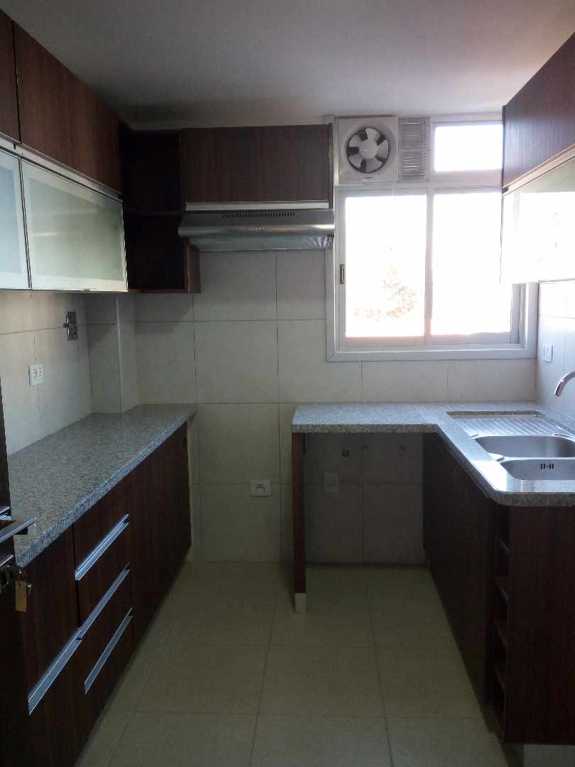Departamento en Aranjuez en Cochabamba 2 dormitorios 2 baños 1 parqueos Foto 6