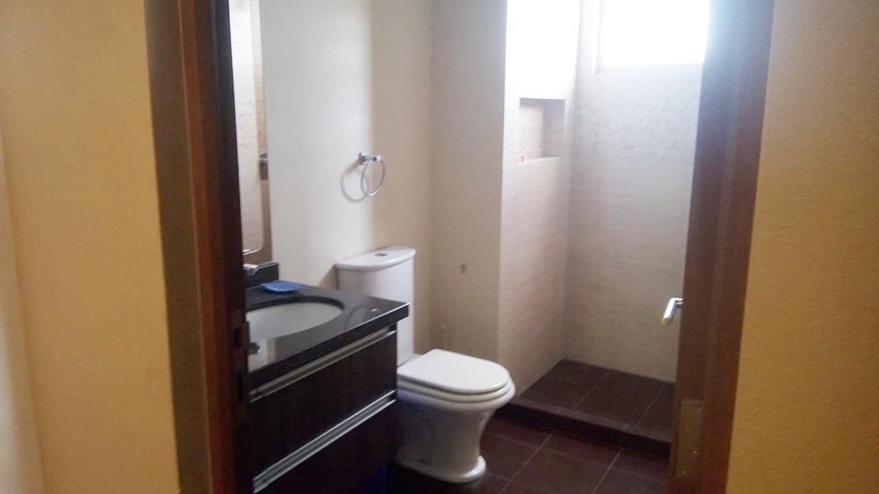 Departamento en Queru Queru en Cochabamba 3 dormitorios 2 baños 1 parqueos Foto 16