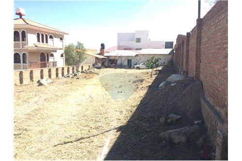 Terreno en Aranjuez en Cochabamba  2 baños  Foto 13