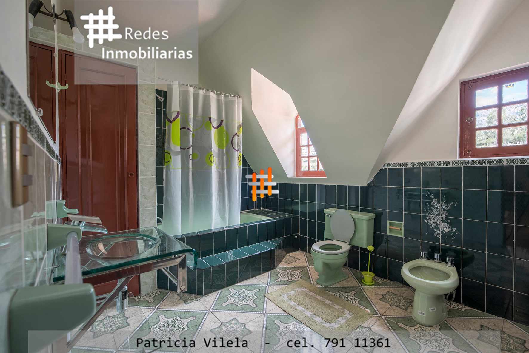 Casa en Obrajes en La Paz 5 dormitorios 3 baños 2 parqueos Foto 10