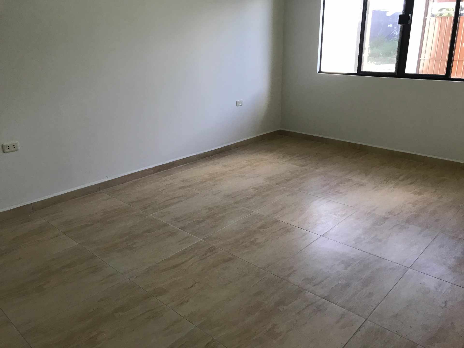 Casa Urbanizacion España - Zona Sur 6to Anillo Foto 6