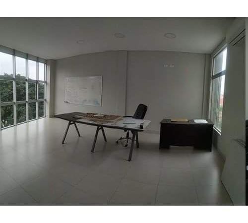 En Alquiler a $us 5,000 Foto 4