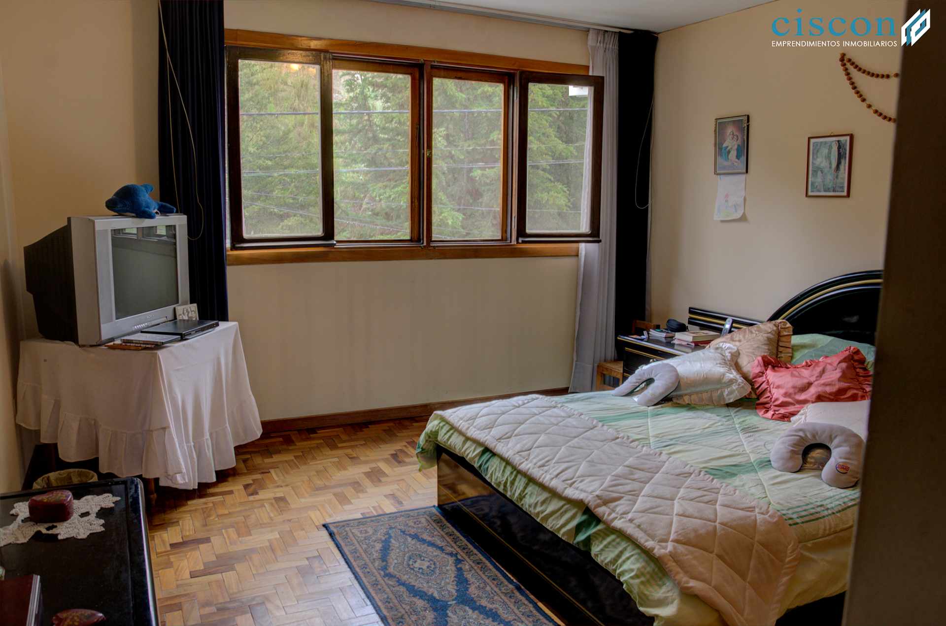 Casa en VentaAchumani, Zona Colegio Franco Boliviano 4 dormitorios 3 baños 3 parqueos Foto 13