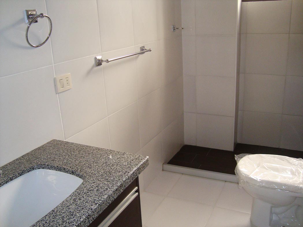 Departamento en Sacaba en Cochabamba 4 dormitorios 3 baños 1 parqueos Foto 9