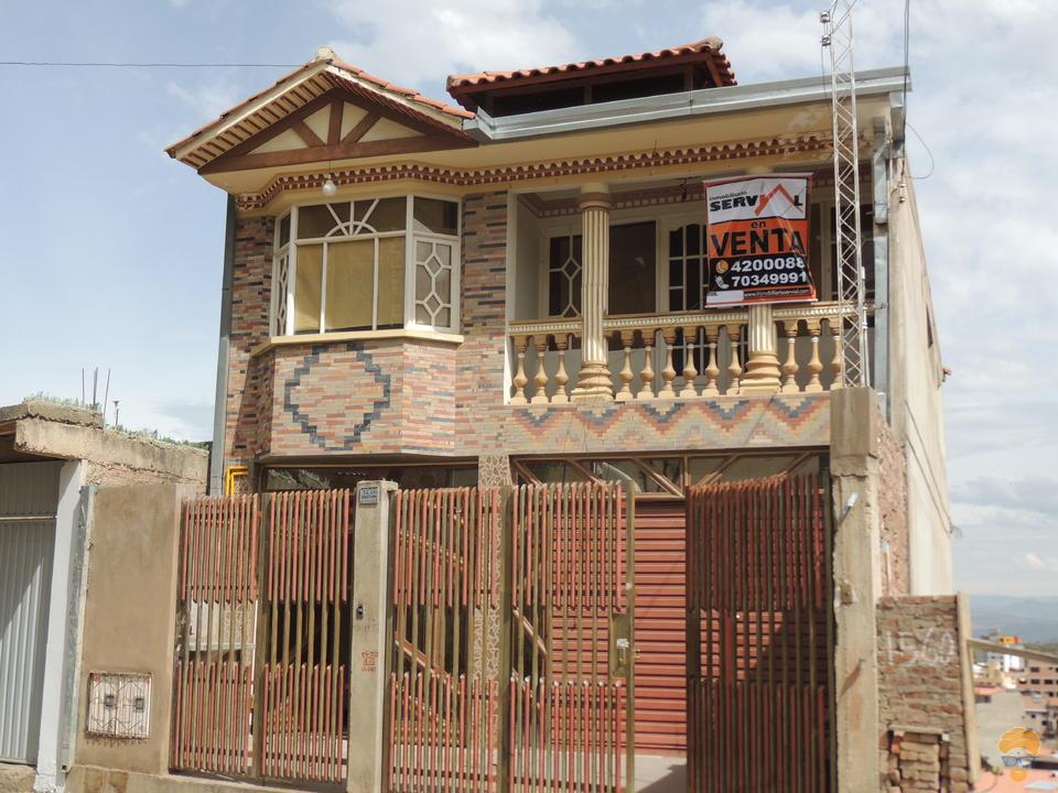 Casa en Centro en Cochabamba 5 dormitorios 3 baños  Foto 1