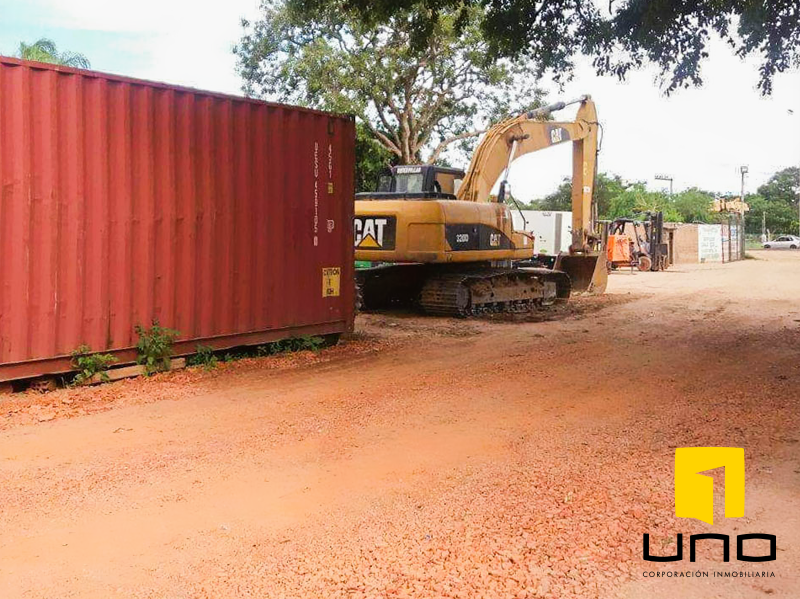 Oficina en Pampa de la isla en Santa Cruz de la Sierra  3 baños 5 parqueos Foto 4