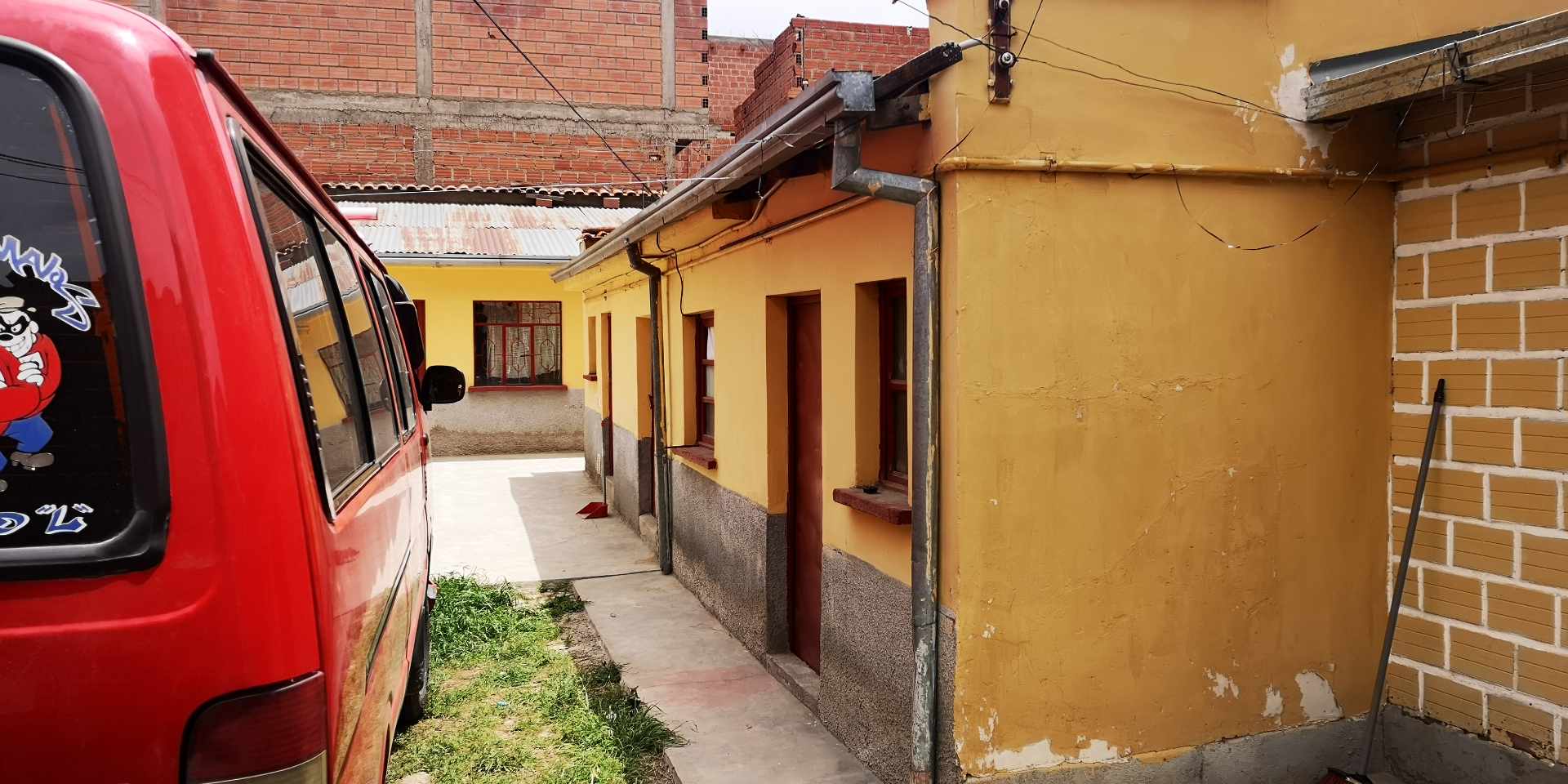 Casa en VentaCalle 1 Sonatex El Alto ex tranca carretera Viacha  3 dormitorios 1 baños 2 parqueos Foto 5