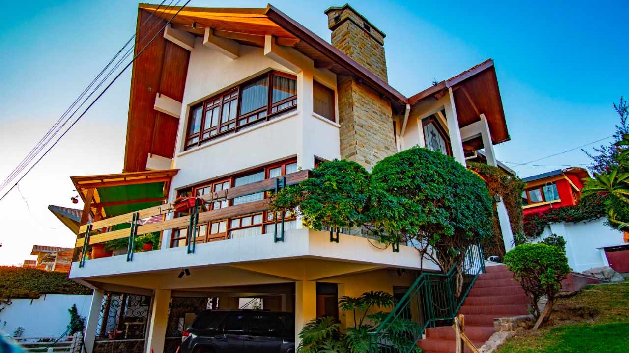 Casa en Temporal en Cochabamba 3 dormitorios 4 baños 3 parqueos Foto 7