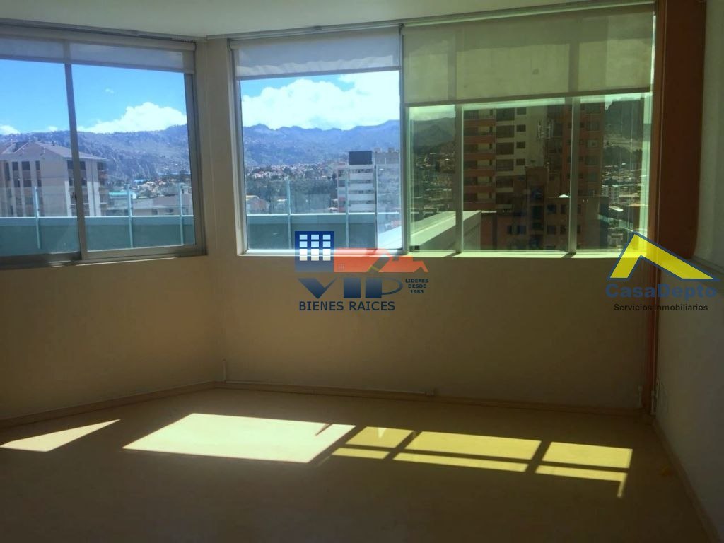 Departamento Av. Ballivian - CALACOTO Foto 7