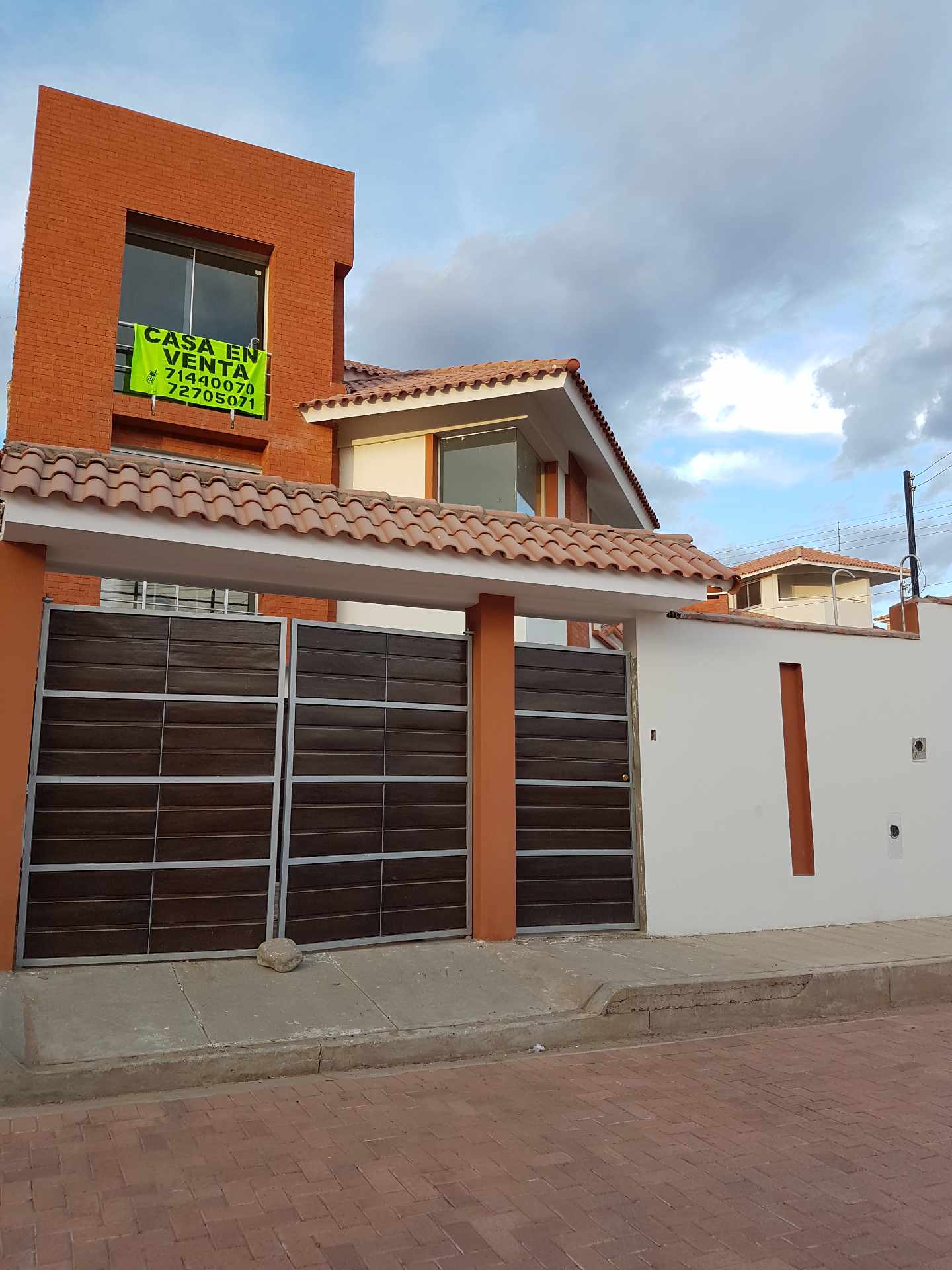 Casa en Villa Taquiña en Cochabamba 6 dormitorios 5 baños 3 parqueos Foto 4