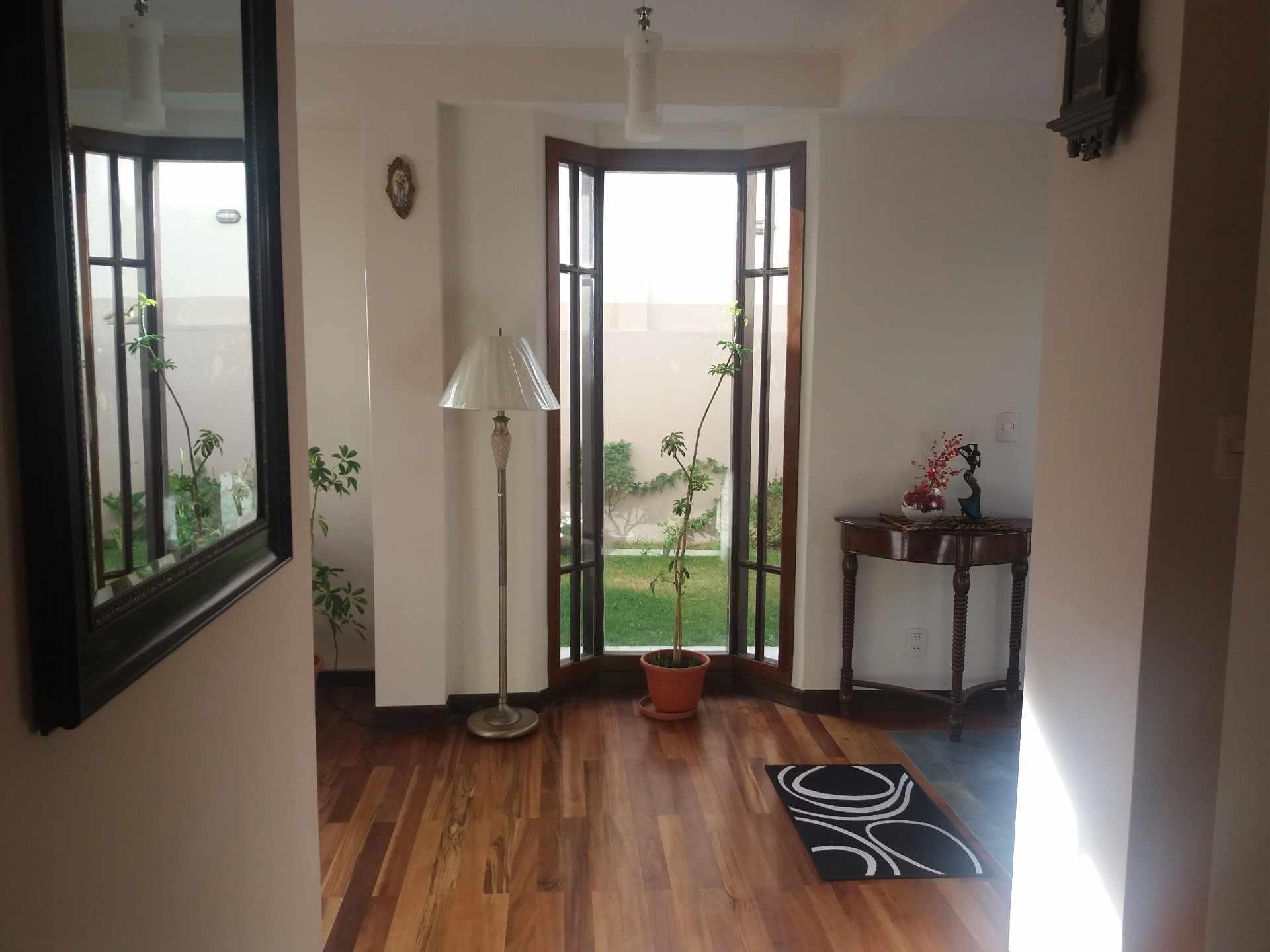 Casa en Achumani en La Paz 3 dormitorios 5 baños 2 parqueos Foto 14