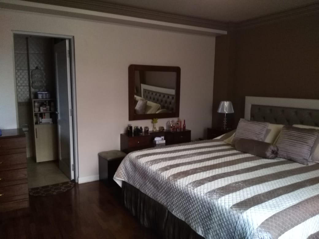 Departamento $us.- 149000.- PRECIOSO DEPARTAMENTO EDIFICIO TITAN – AV. AMERICA OESTE Superficie: 187 m2. ACABADOS DE LUJO 657-18189  Foto 29