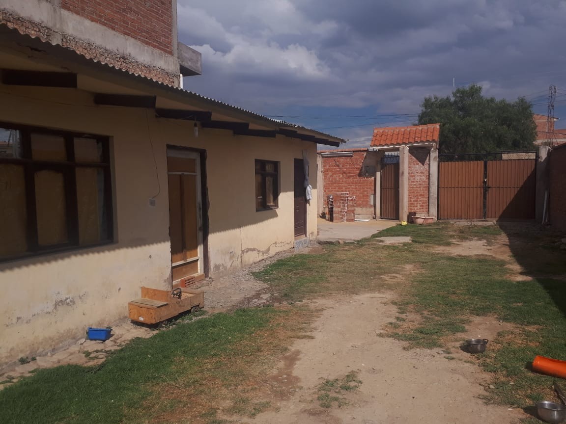 Casa en VentaAv. Victor Ustariz, sumumpaya sud 10 dormitorios 2 baños 5 parqueos Foto 5