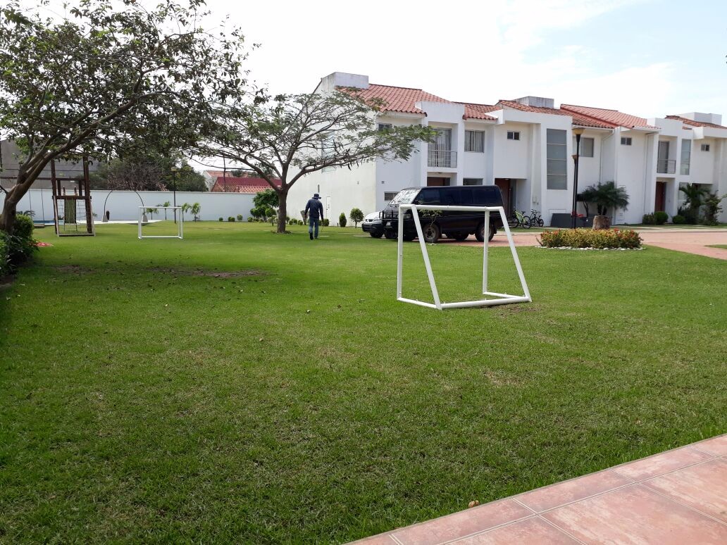 Casa en Entre 6to y 7mo anillo Norte en Santa Cruz de la Sierra 3 dormitorios 4 baños 2 parqueos Foto 11