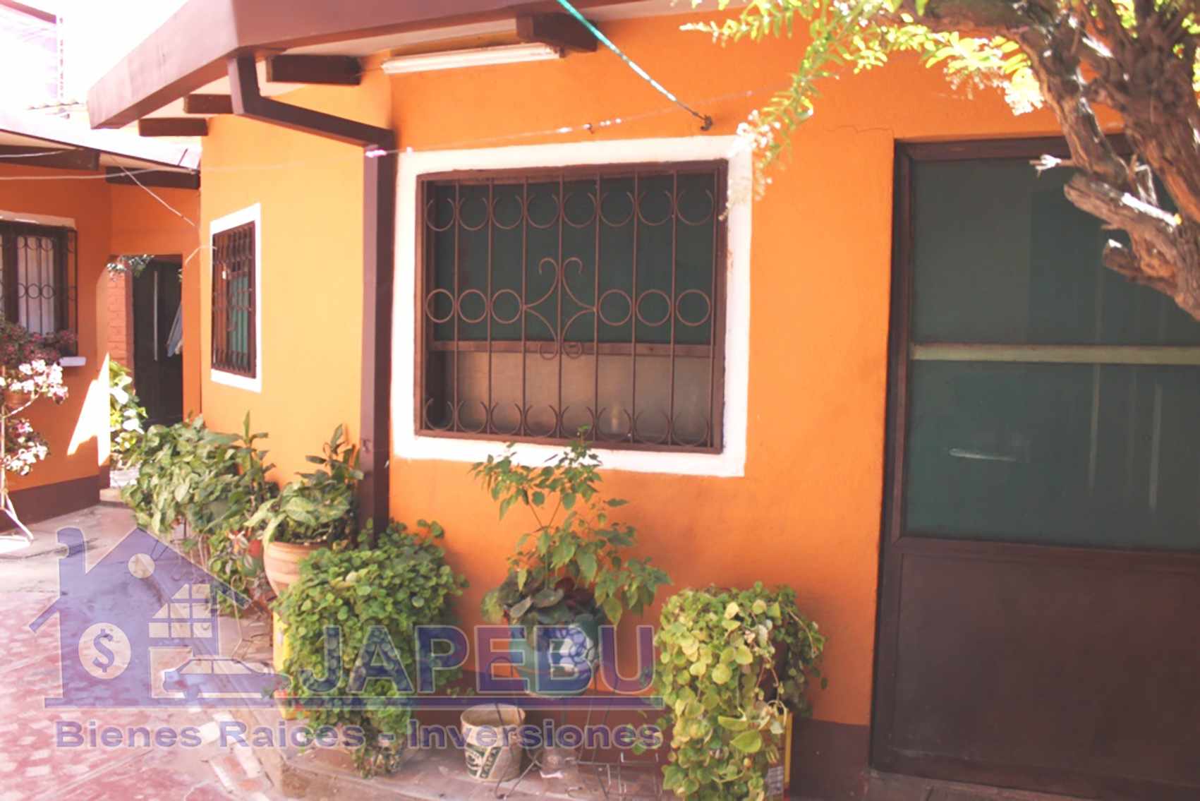 Casa en Villa Busch en Cochabamba 6 dormitorios 3 baños 4 parqueos Foto 1