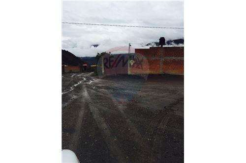 Terreno en Mecapaca en La Paz 1 dormitorios  1 parqueos Foto 6
