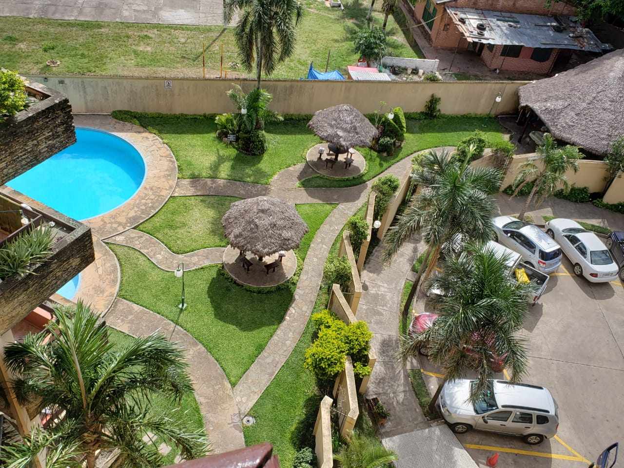 Departamento en Entre 1er y 2do anillo Este en Santa Cruz de la Sierra 3 dormitorios 2 baños 1 parqueos Foto 7