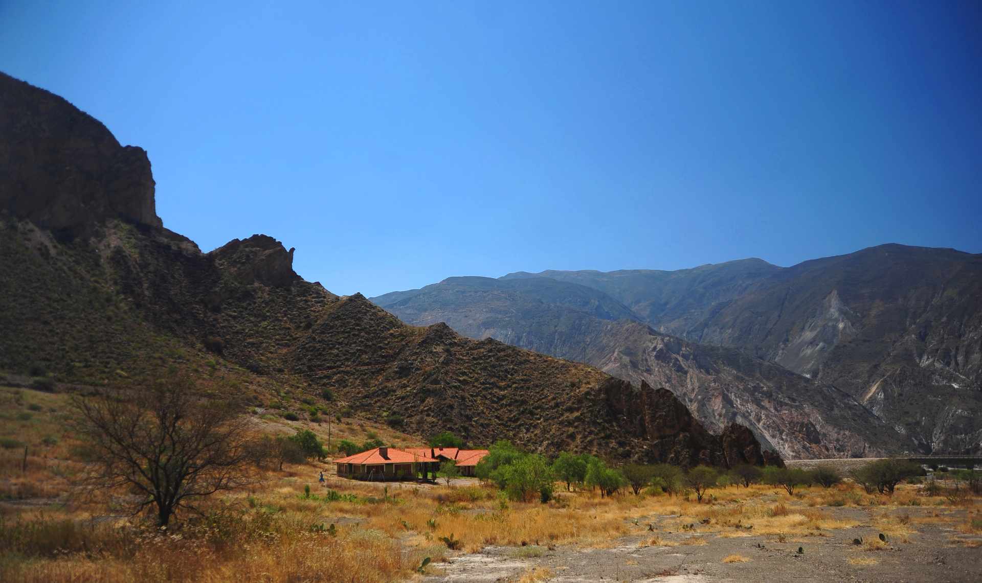 Hermosa rinconada privada, sin vecinos, a 1 hora de Aranjuez. Distancia