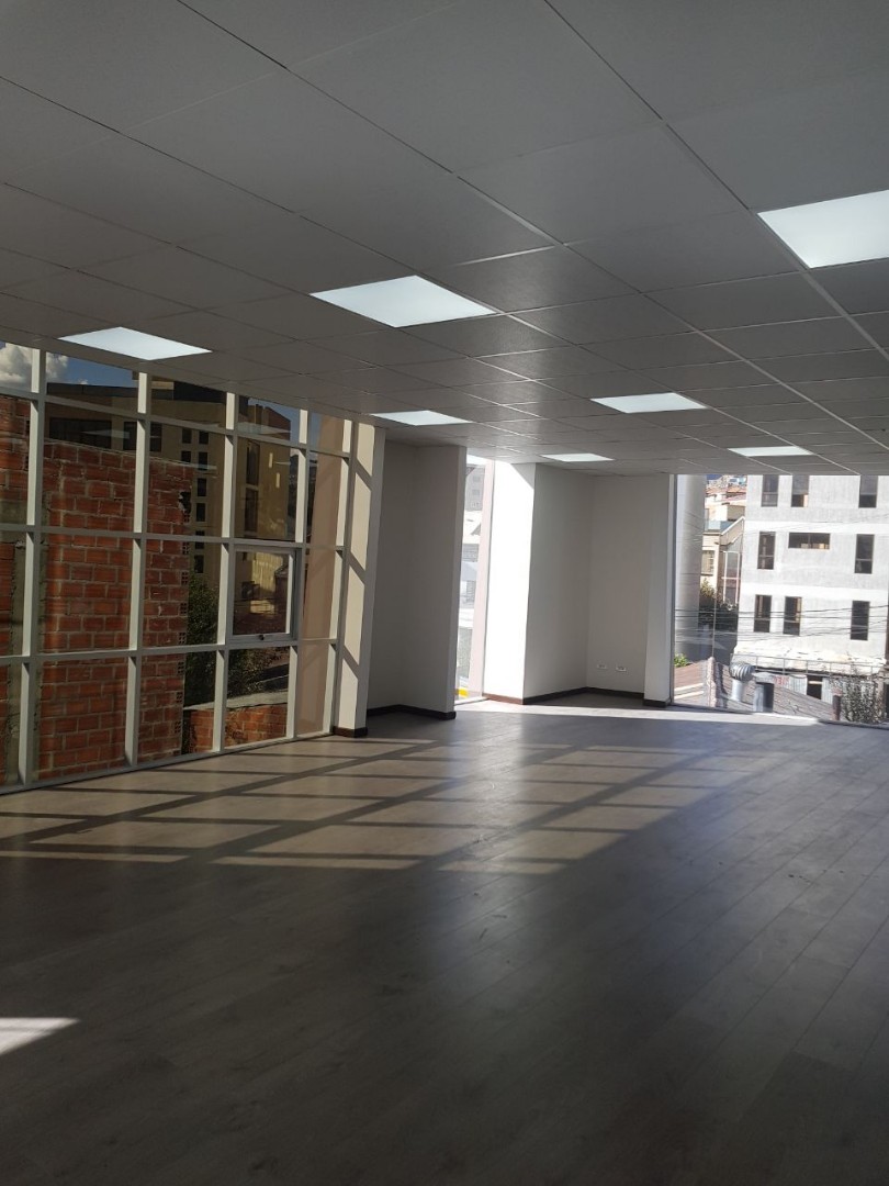 Oficina en AlquilerBloque C, No.14 Calle H Ferrecio 1154 San Miguel, Calacoto. Foto 9