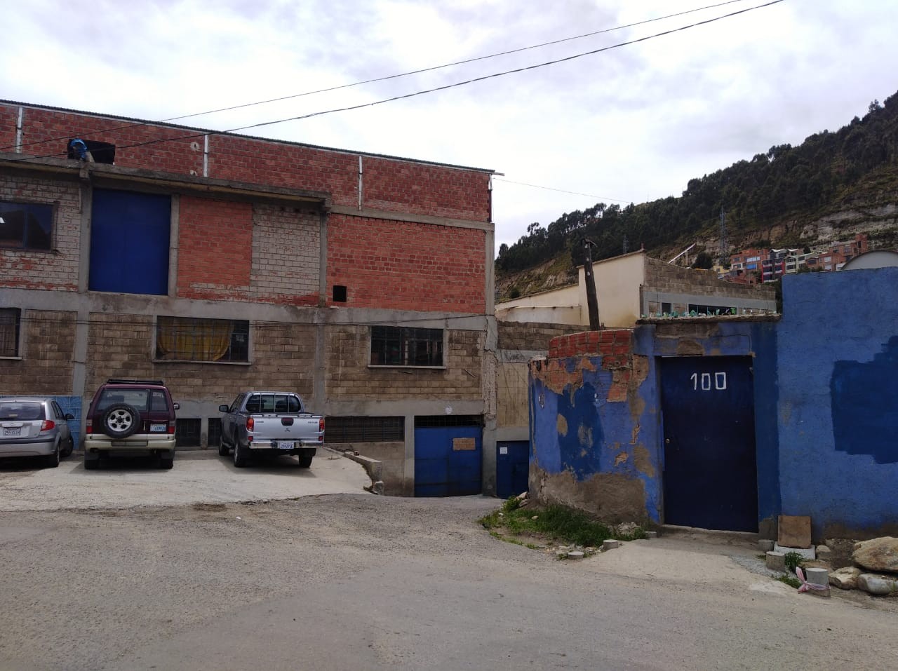 Galpón en VentaACHACHICALA (Pura Pura) LA PAZ - BOLIVIA 
Plena conjunción de Autopista La Paz - El Alto con Av. Chacaltaya 50 dormitorios 100 baños 30 parqueos Foto 9