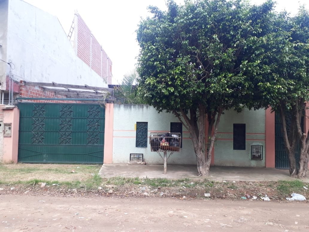 Casa ?Zona Villa 1ro de mayo entre 7mo y 8vo anillo 
B\La moliendita a 2 cuadras del JUZGADO DE LA VILLA 1RO DE MAYO Y NUEVA ESTACION POLICIAL INTEGRAL (POR INAGURAR) Foto 1