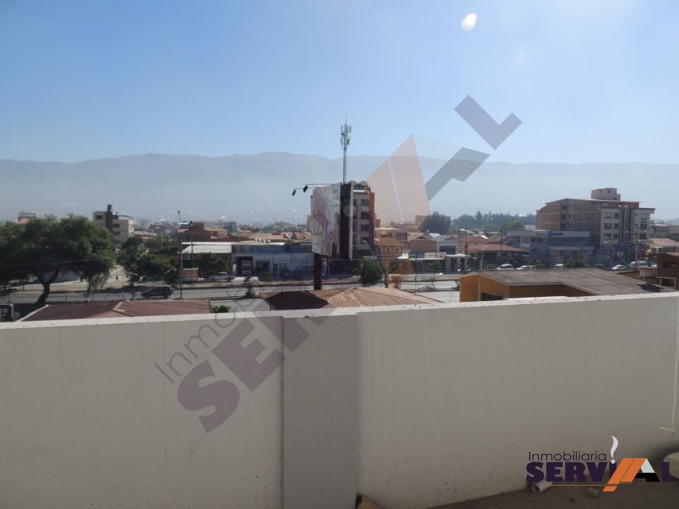 Departamento en Sudoeste en Cochabamba 3 dormitorios 2 baños 1 parqueos Foto 10