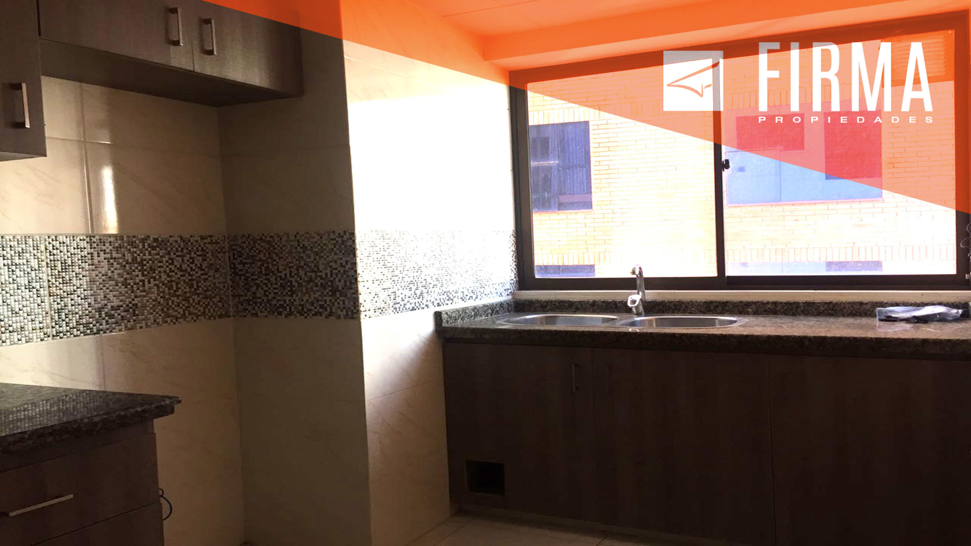 Departamento en Calacoto en La Paz 2 dormitorios 2 baños  Foto 5