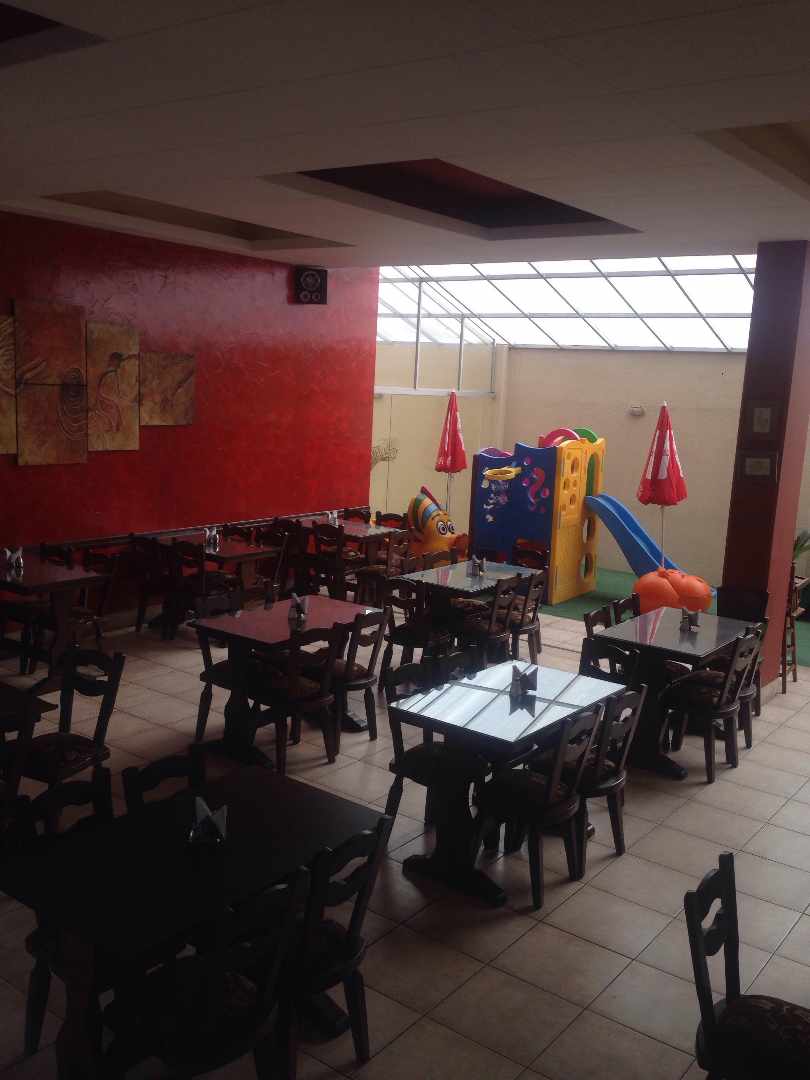 Local comercial en San Miguel en La Paz  3 baños  Foto 8