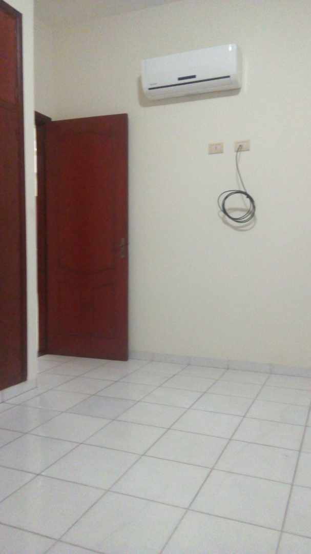 Departamento en AlquilerAv 26 de febrero entre Grigota y Pirai zona Oeste 2 dormitorios 2 baños  Foto 5