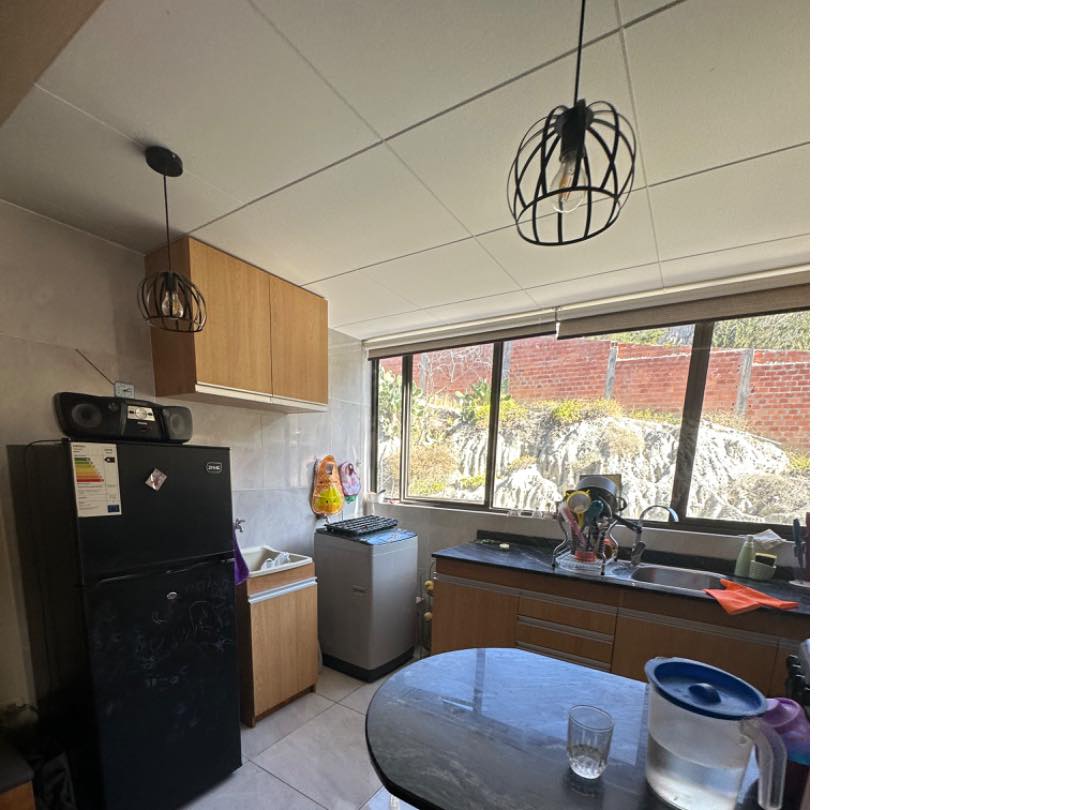 Departamento en VentaDEPARTAMENTO EN VENTA!! Obrajes avenida costanera a una cuadra del cementerio jardín  2 dormitorios 2 baños 1 parqueos Foto 14