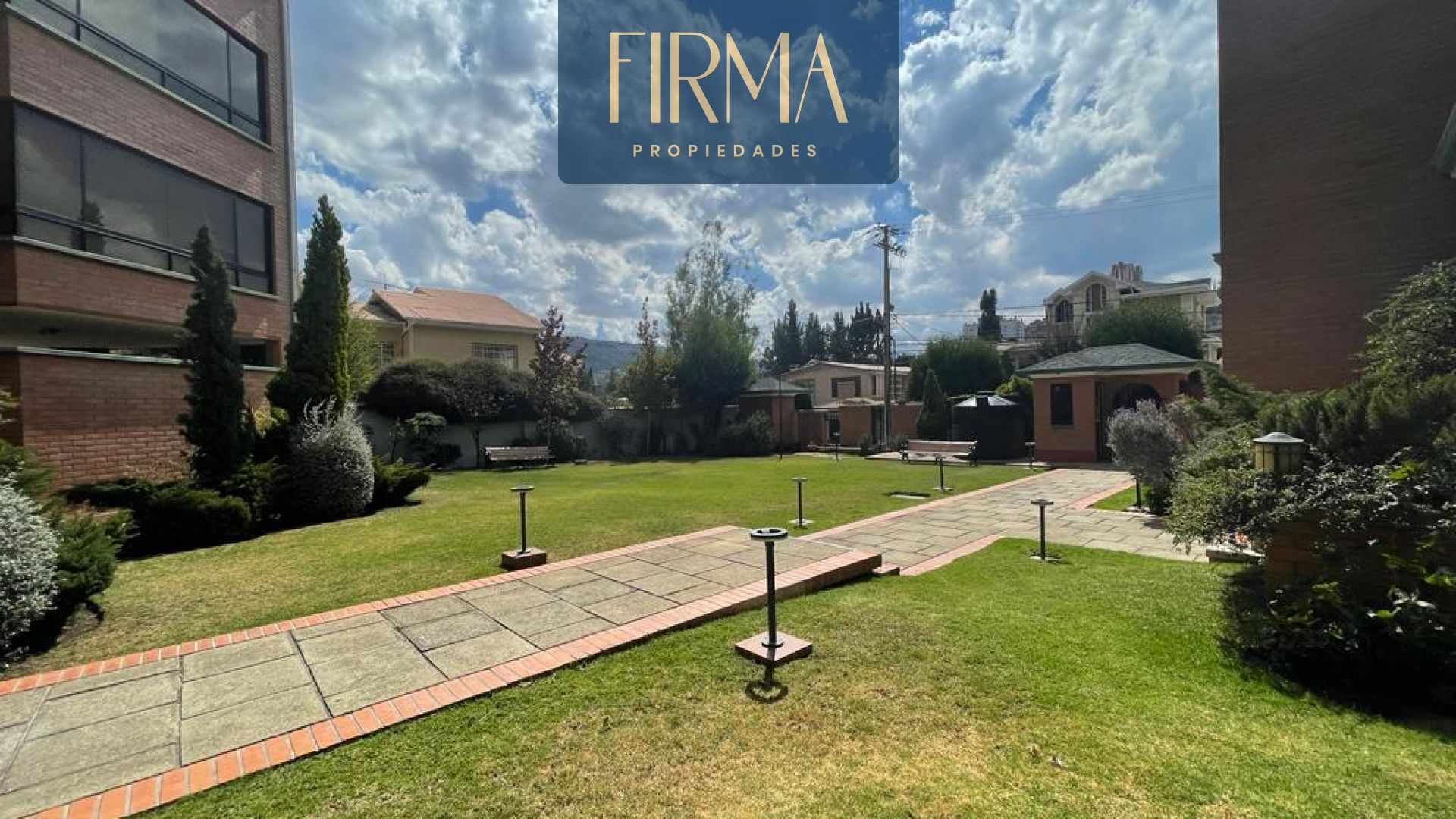 Departamento en VentaCALACOTO LOS SAUCES 3 dormitorios 4 baños 2 parqueos Foto 5