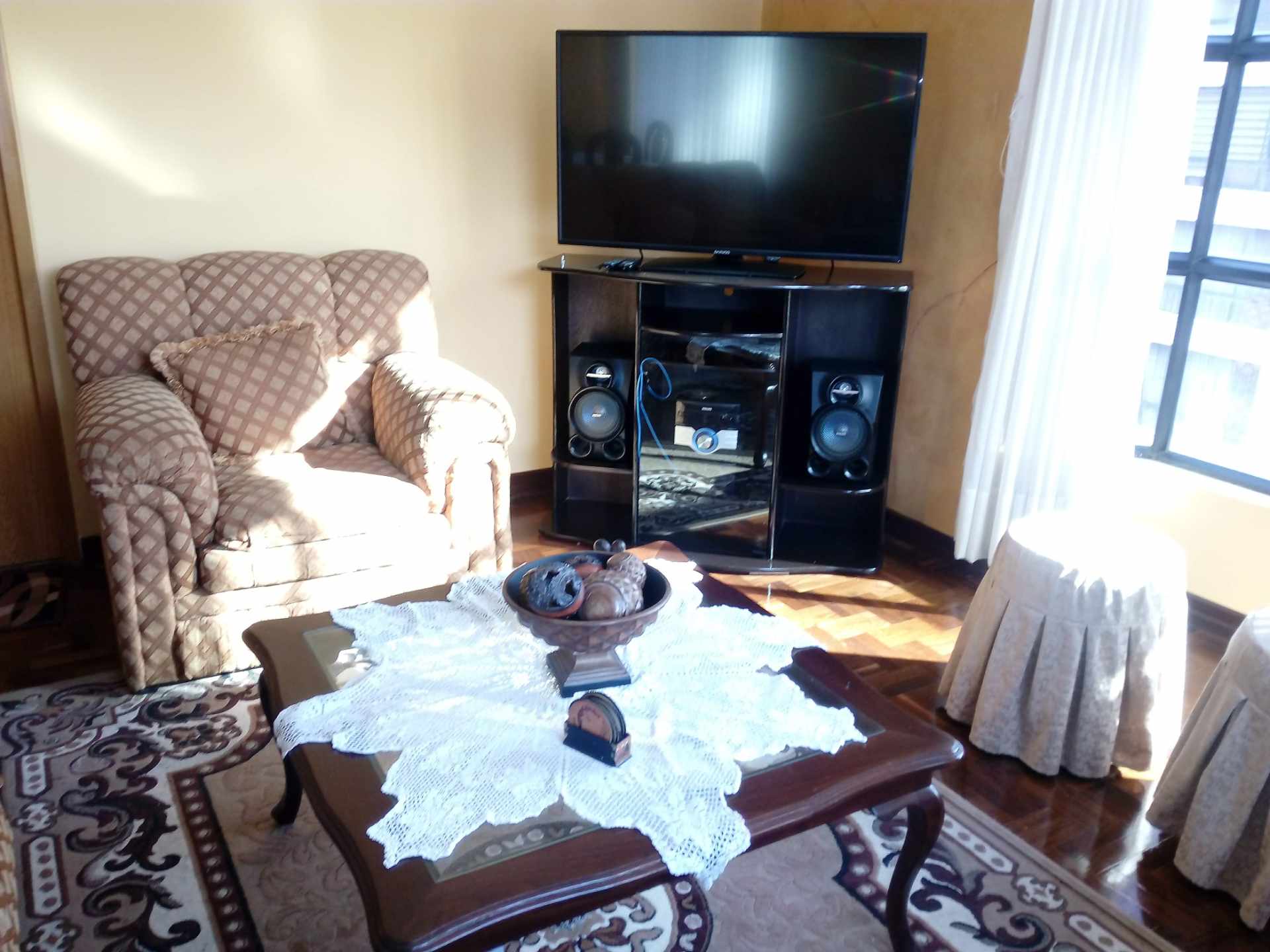 Departamento en VentaZona San Jorge, calle Campos entre 6 de agosto y 20 de octubre 4 dormitorios 4 baños  Foto 1