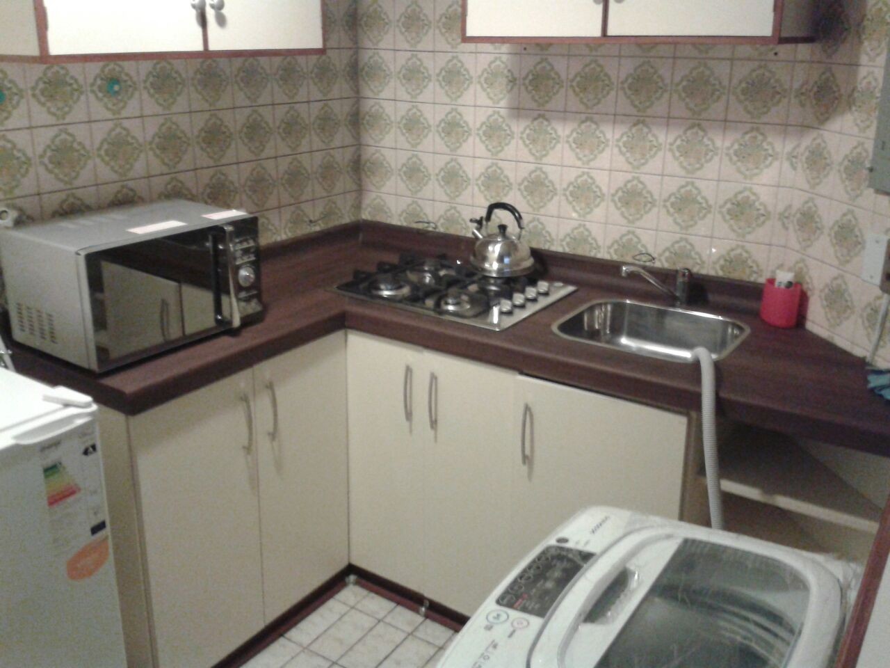 Departamento en AlquilerAv. Arce a una cuadra de la UMSA Foto 5