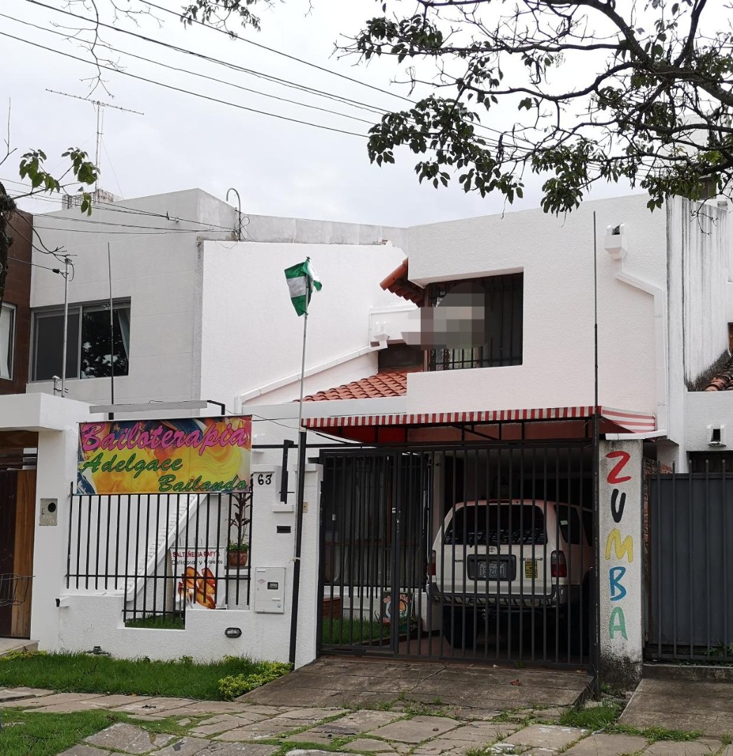 Casa en VentaCasa en Barrio Urbari sobre Avenida 3 dormitorios 3 baños 1 parqueos Foto 1