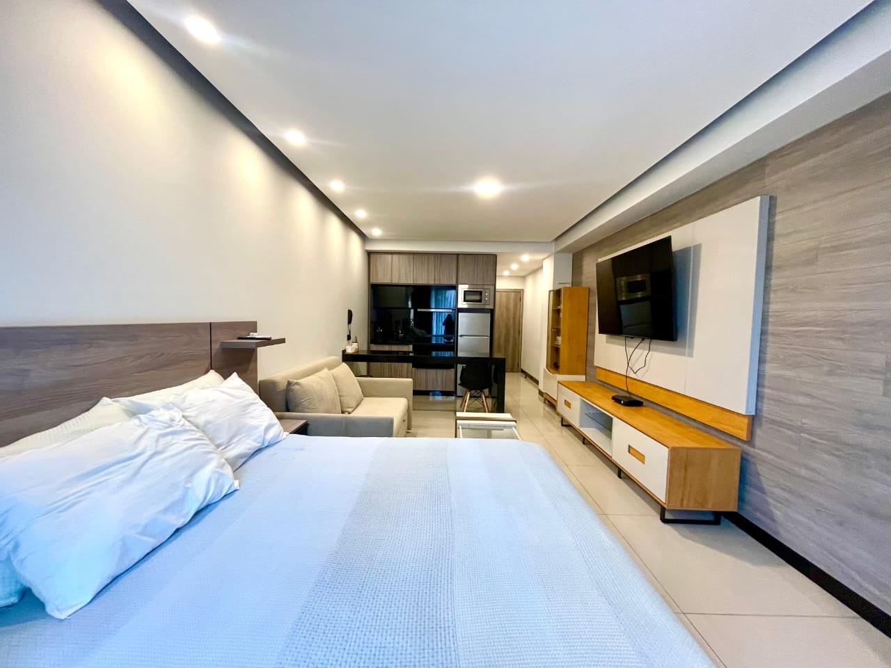 Departamento en Equipetrol en Santa Cruz de la Sierra 1 dormitorios 1 baños  Foto 4