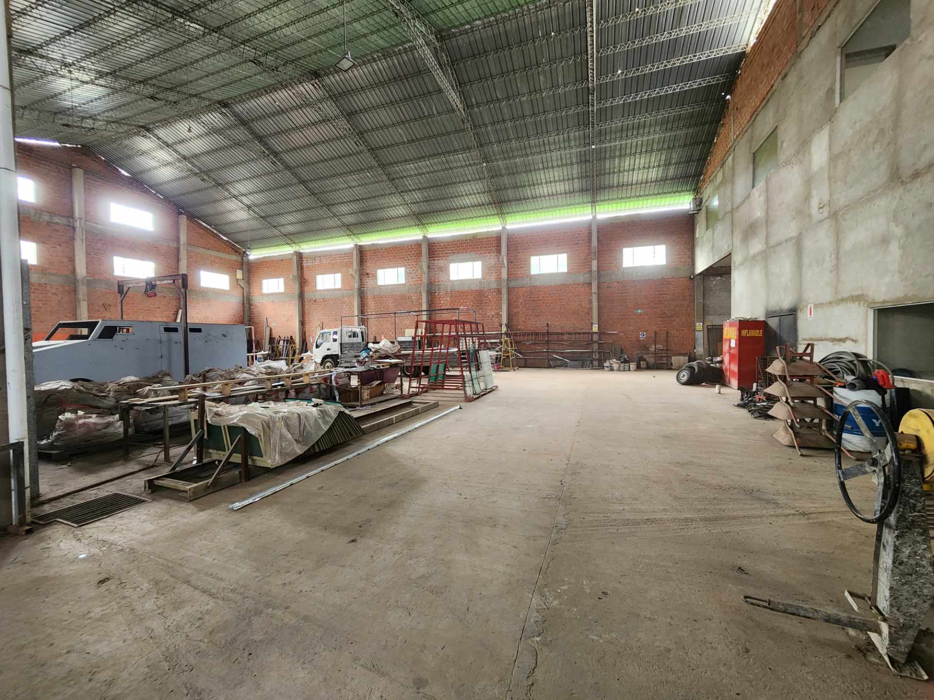 En Alquiler a $us 5,800 Foto 5