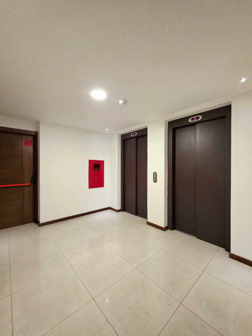 En Alquiler a $us 980 Foto 40